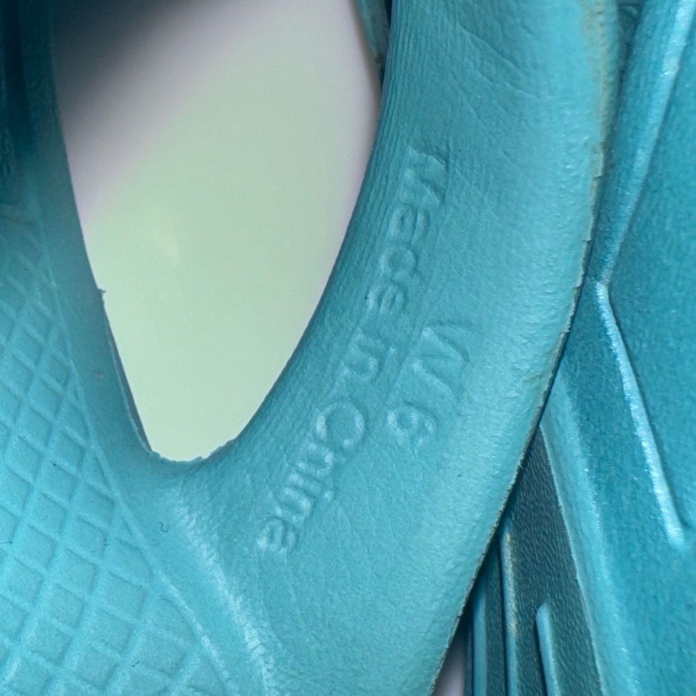 Aetrex lynco orthotic Teal Flip Flop Sandals - Picture 2 of 6